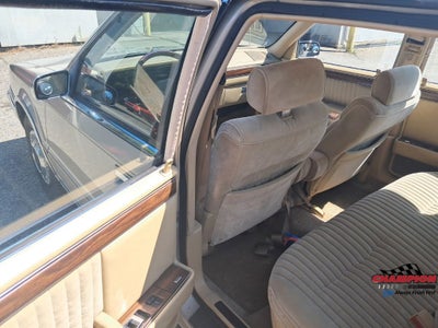 1989 Chrysler New Yorker/Landau Salon