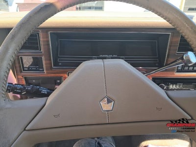 1989 Chrysler New Yorker/Landau Salon