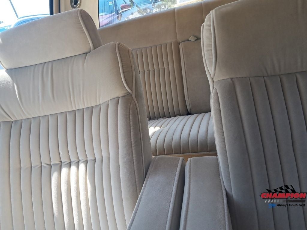 1989 Chrysler New Yorker/Landau Salon