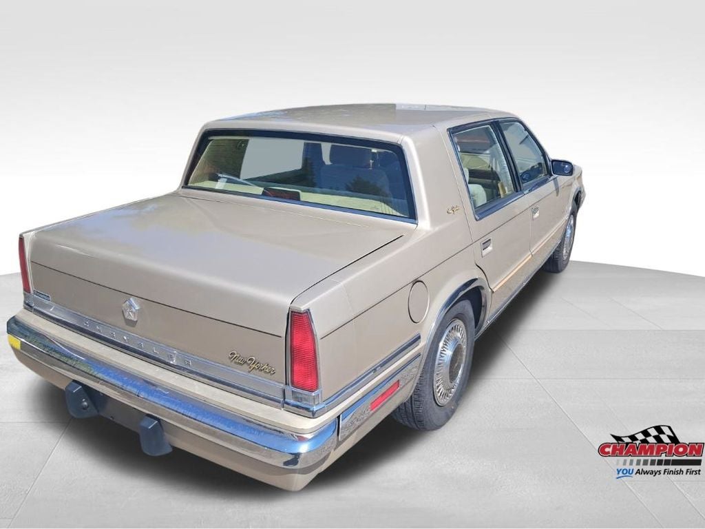 1989 Chrysler New Yorker/Landau Salon