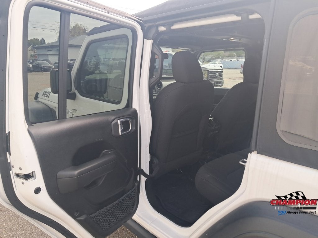 2023 Jeep Wrangler 4-Door Willys 4x4