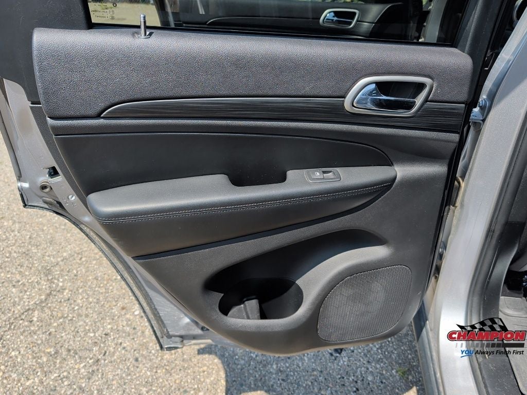 2019 Jeep Grand Cherokee Laredo E 4x4