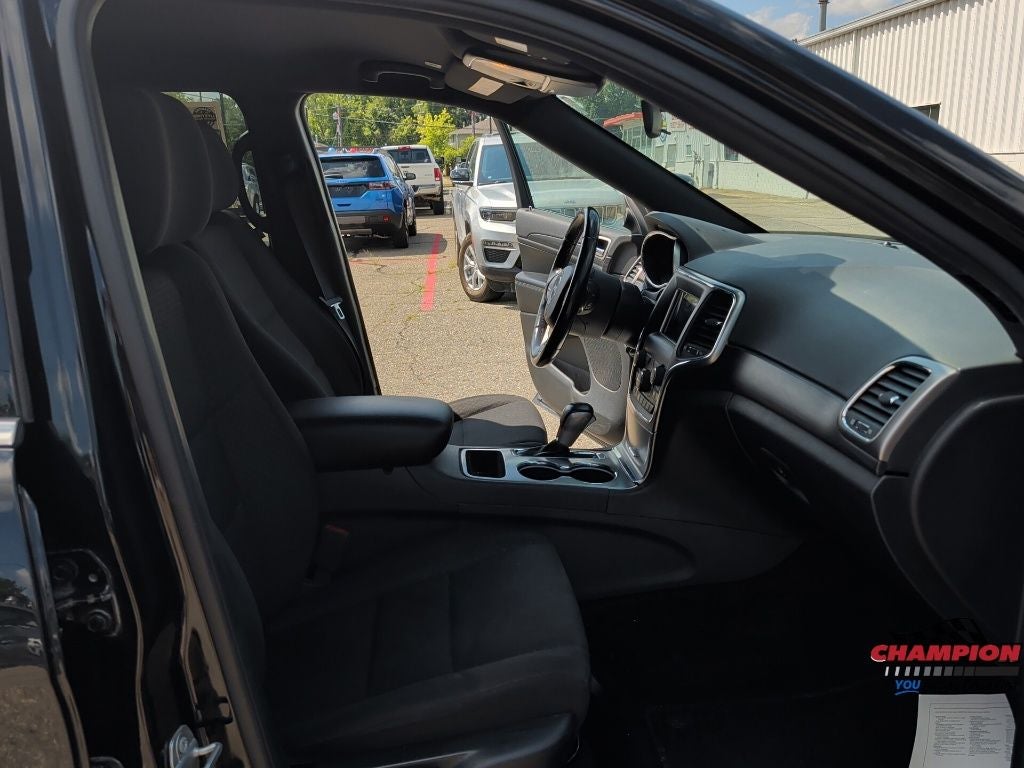 2020 Jeep Grand Cherokee Laredo E 4x4
