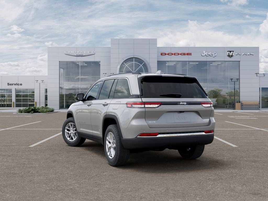 2026 Jeep Grand Cherokee GRAND CHEROKEE LAREDO X 4X4