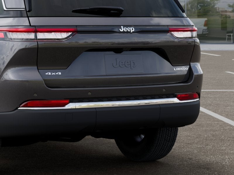 2026 Jeep Grand Cherokee GRAND CHEROKEE LAREDO X 4X4