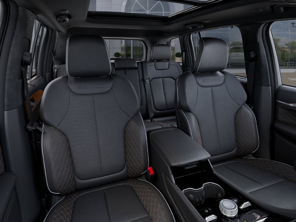 2027 Jeep Grand Cherokee GRAND CHEROKEE SUMMIT 4X4