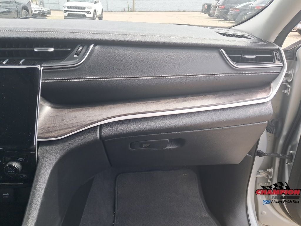 2023 Jeep Grand Cherokee L Limited 4x4