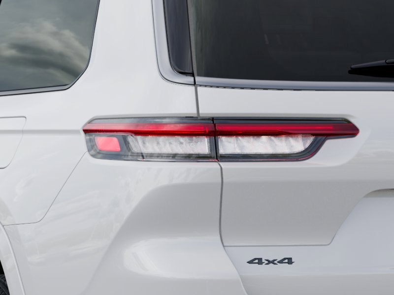 2027 Jeep Grand Cherokee GRAND CHEROKEE L LIMITED RESERVE 4X4