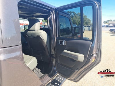 2025 Jeep Gladiator Mojave X