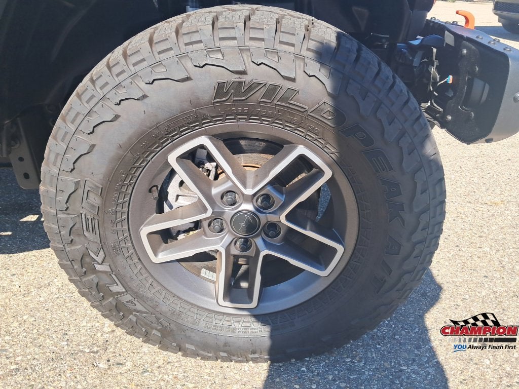 2025 Jeep Gladiator Mojave X