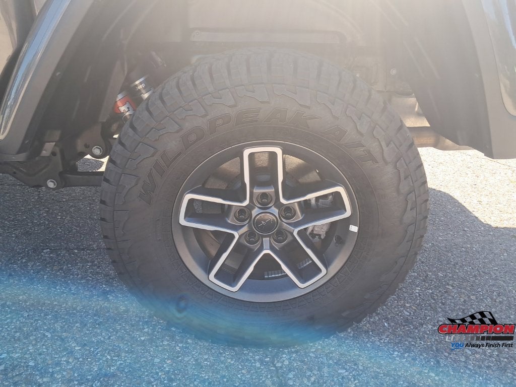 2025 Jeep Gladiator Mojave X