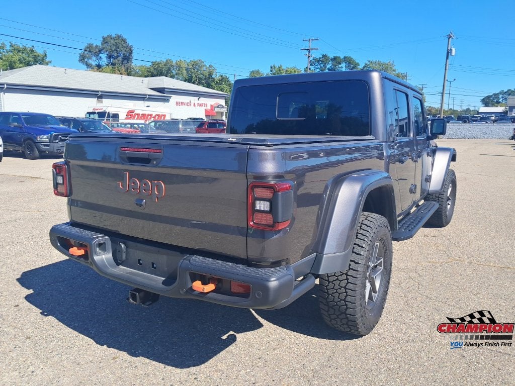 2025 Jeep Gladiator Mojave X