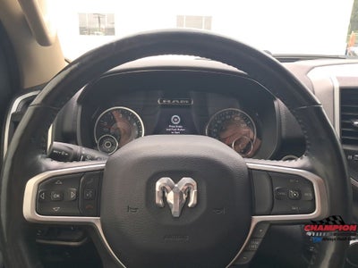 2020 RAM 1500 Big Horn Crew Cab 4x4 5'7' Box