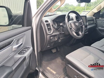 2020 RAM 1500 Big Horn Crew Cab 4x4 5'7' Box