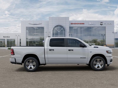 2026 RAM 1500 RAM 1500 EXPRESS CREW CAB 4X4 5'7' BOX