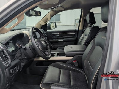 2019 RAM 1500 Laramie Crew Cab 4x4 5'7' Box