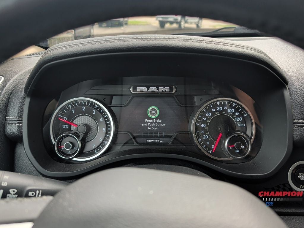 2019 RAM 1500 Laramie Crew Cab 4x4 5'7' Box