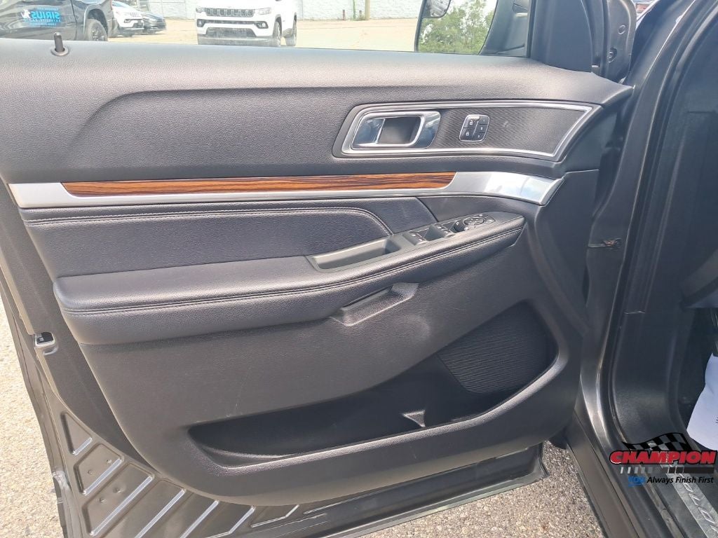 2017 Ford Explorer Limited