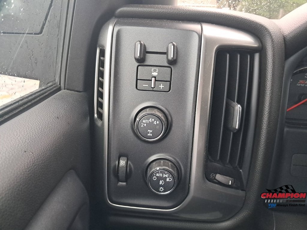 2018 Chevrolet Silverado 1500 2LT