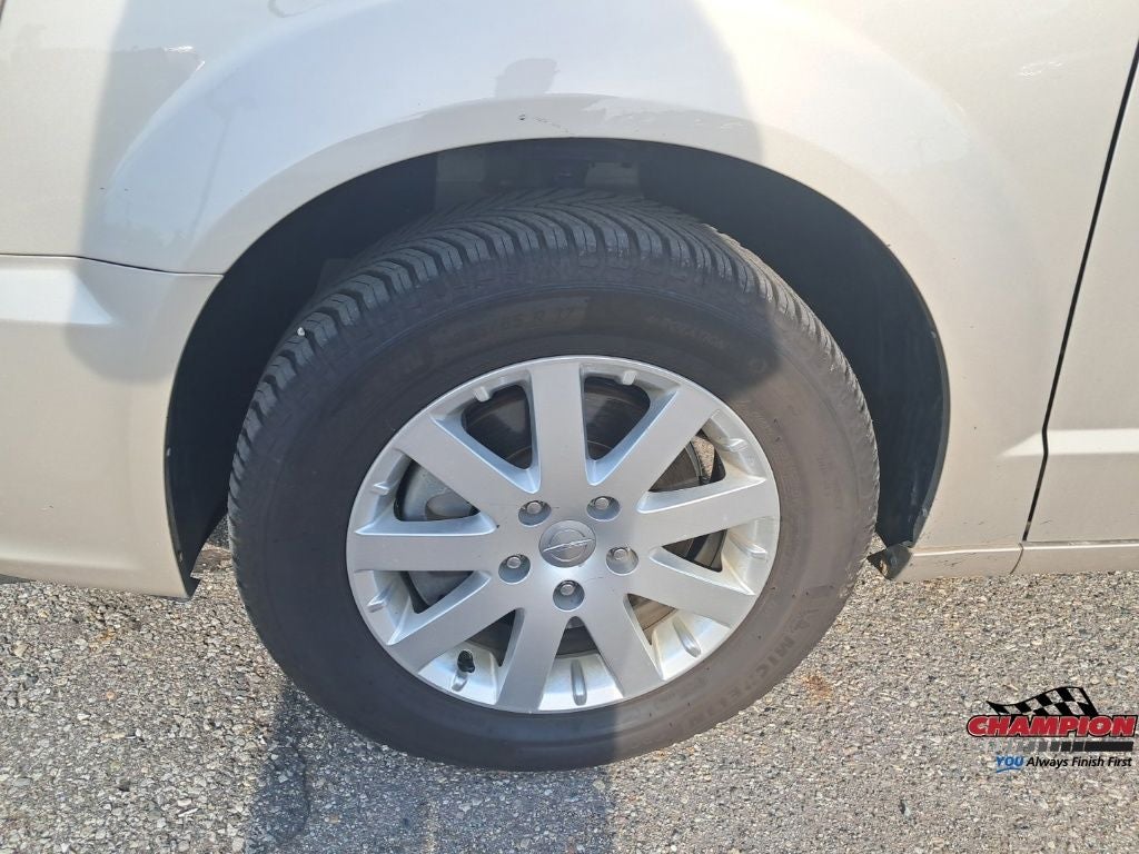 2013 Chrysler Town & Country Touring