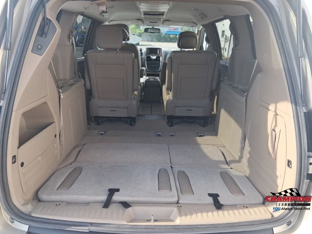 2013 Chrysler Town & Country Touring