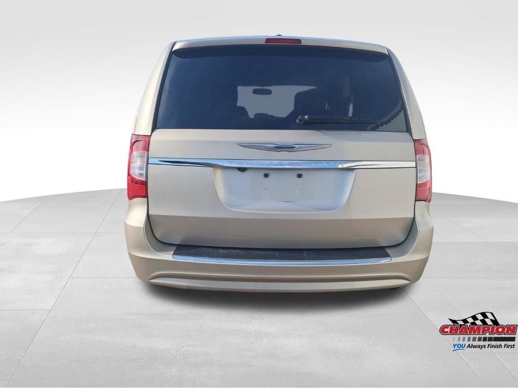 2013 Chrysler Town & Country Touring