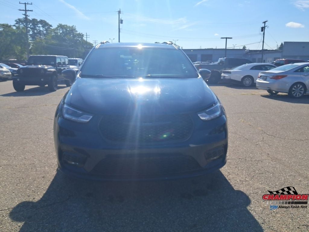 2023 Chrysler Pacifica Limited AWD