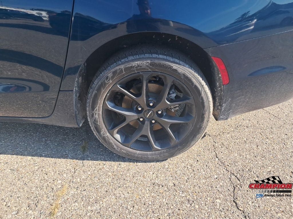2023 Chrysler Pacifica Limited AWD