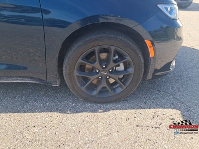 2023 Chrysler Pacifica Limited AWD