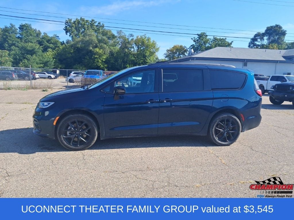 2023 Chrysler Pacifica Limited AWD