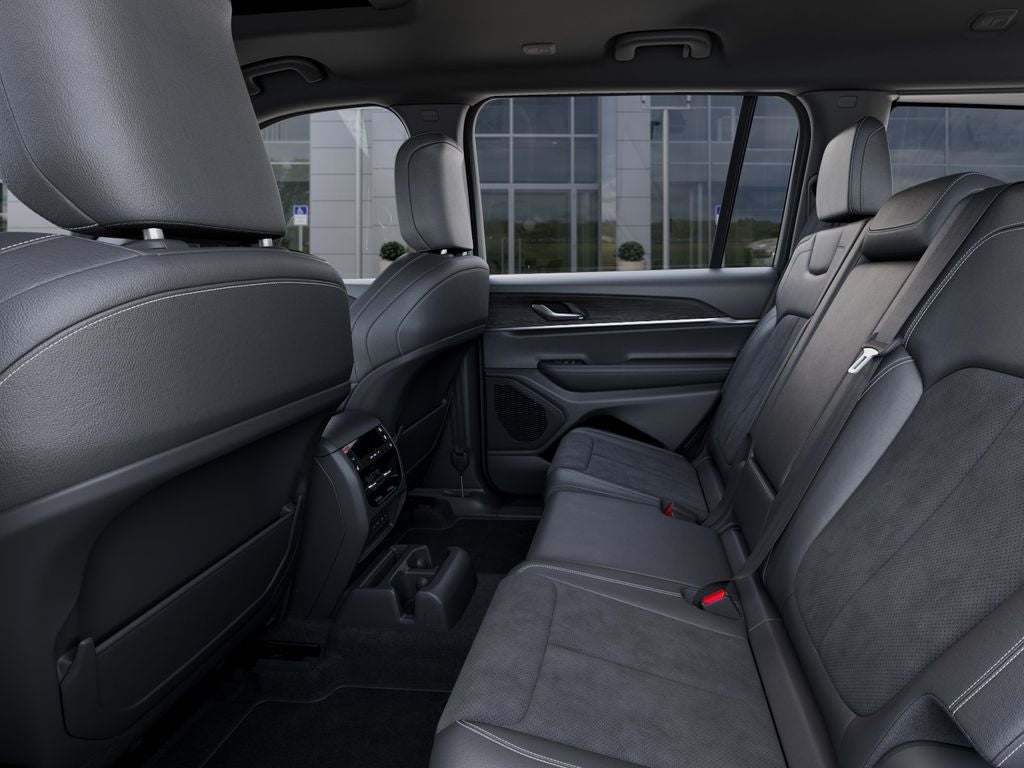 2026 Jeep Grand Cherokee GRAND CHEROKEE L LAREDO ALTITUDE 4X4
