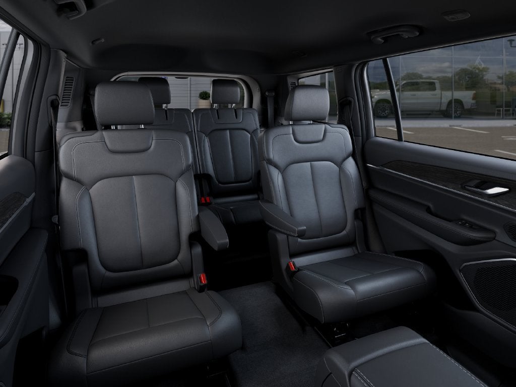 2027 Jeep Grand Cherokee GRAND CHEROKEE L LIMITED 4X4