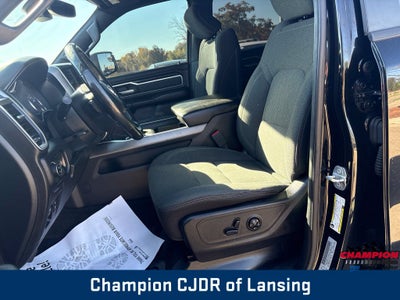 2020 RAM 1500 Big Horn Crew Cab 4x4 5'7' Box