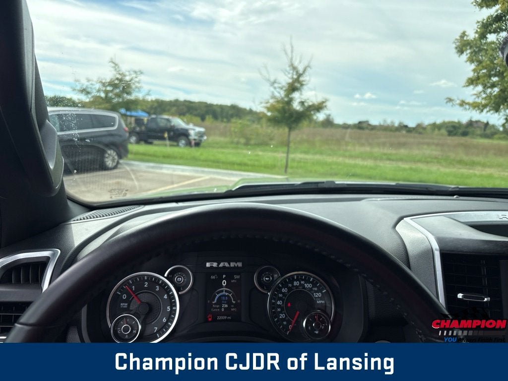 2023 RAM 1500 Big Horn Crew Cab 4x4 5'7' Box
