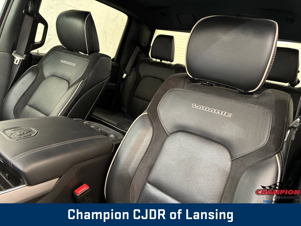 2023 RAM 1500 Laramie Crew Cab 4x4 5'7' Box