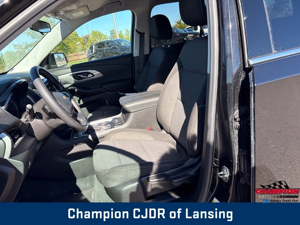 2021 Chevrolet Traverse FWD LS