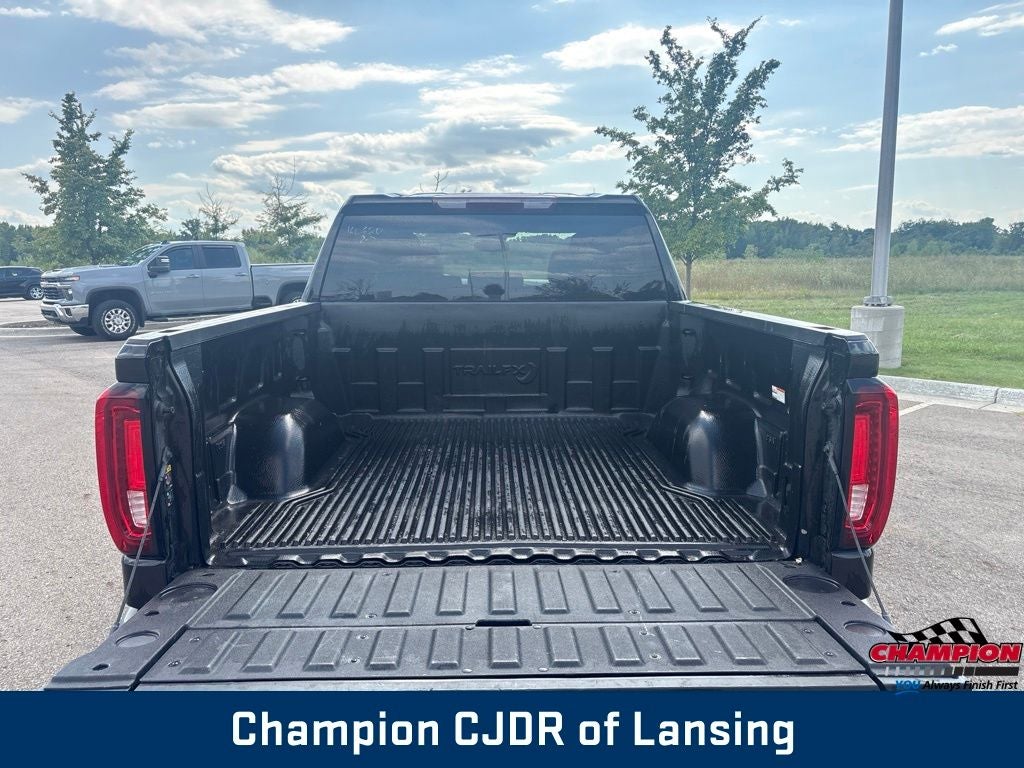 2025 GMC Sierra 1500 4WD Crew Cab Short Box SLT