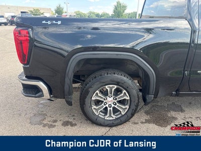 2025 GMC Sierra 1500 4WD Crew Cab Short Box SLT