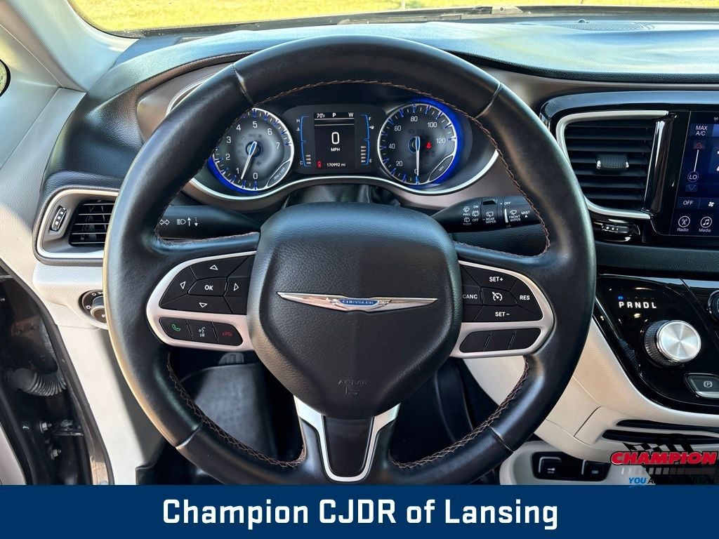 2017 Chrysler Pacifica Touring-L