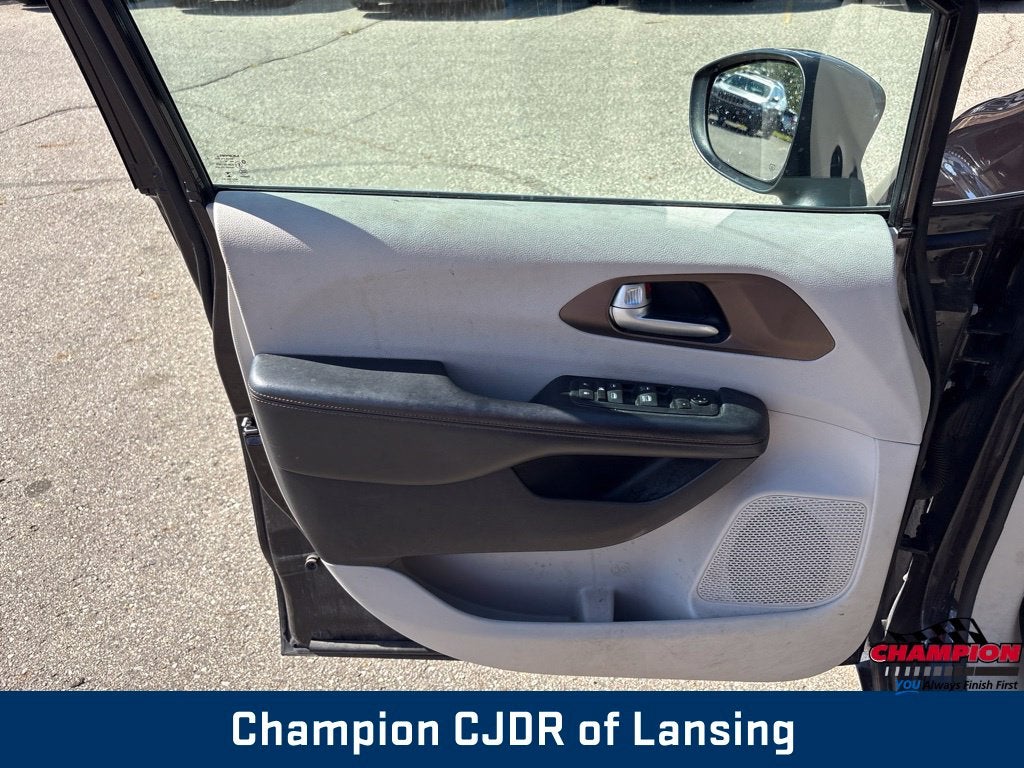 2017 Chrysler Pacifica Touring