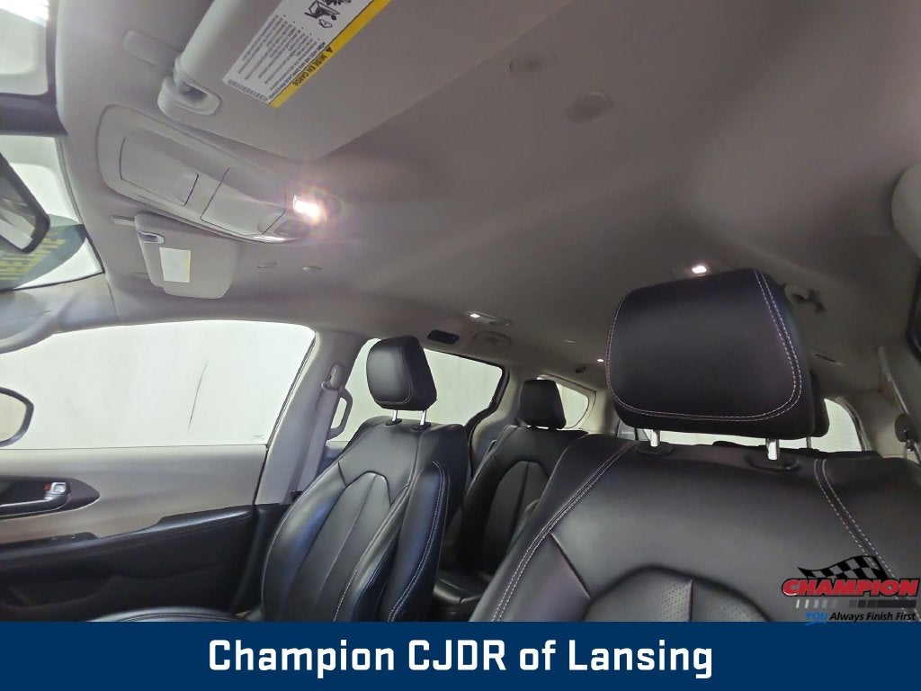 2023 Chrysler Pacifica Hybrid Touring L