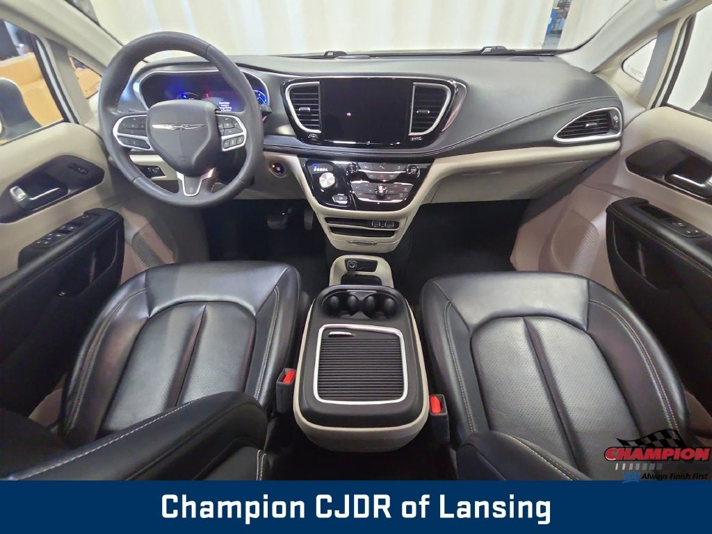2023 Chrysler Pacifica Hybrid Touring L