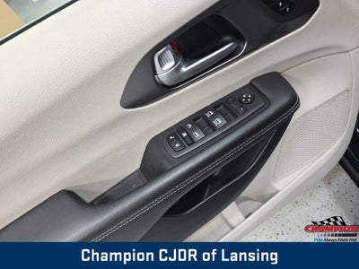 2023 Chrysler Pacifica Hybrid Touring L