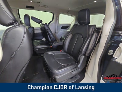 2023 Chrysler Pacifica Hybrid Touring L
