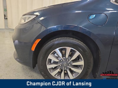 2023 Chrysler Pacifica Hybrid Touring L
