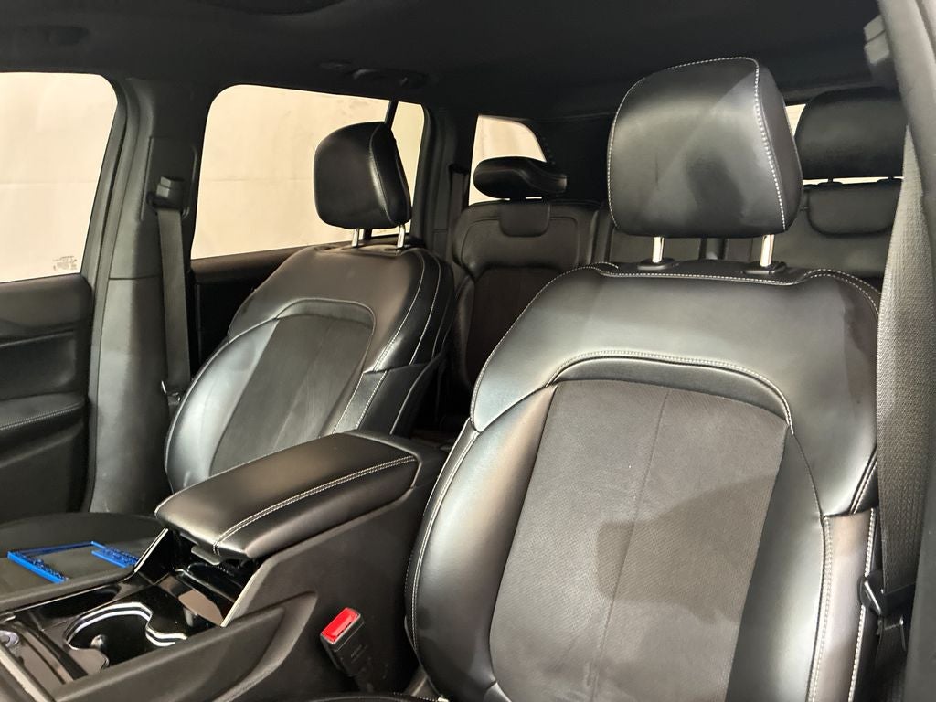 2023 Jeep Grand Cherokee Altitude 4x4