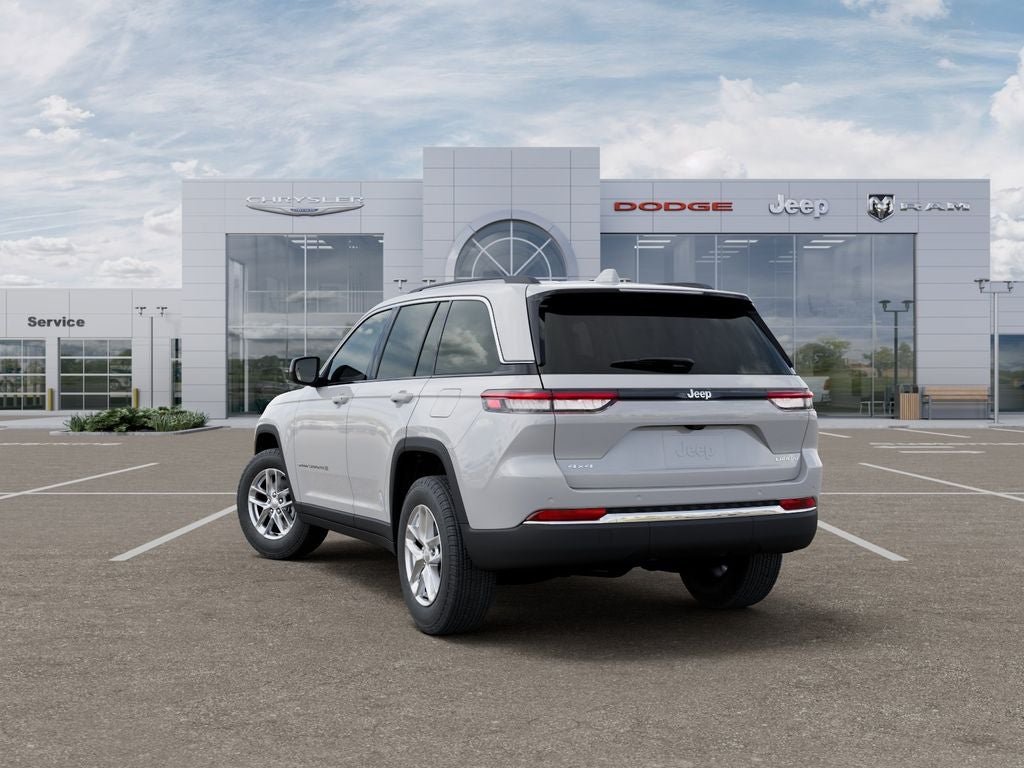 2026 Jeep Grand Cherokee GRAND CHEROKEE LAREDO 4X4