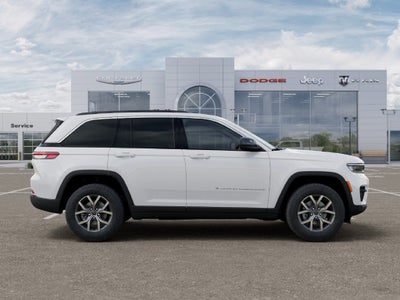2027 Jeep Grand Cherokee GRAND CHEROKEE LAREDO X 4X4