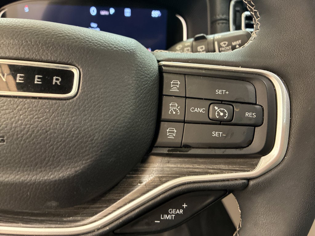 2024 Jeep Wagoneer Series II