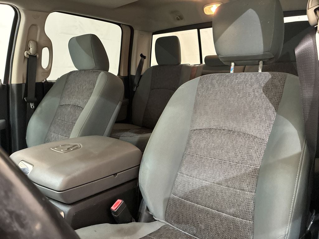 2018 RAM 1500 Big Horn Crew Cab 4x4 5'7' Box